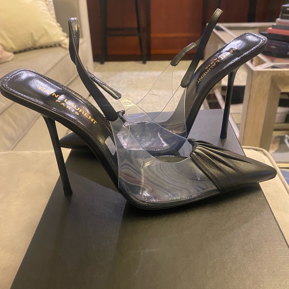 Beautiful Saint Laurent Frida shoes!